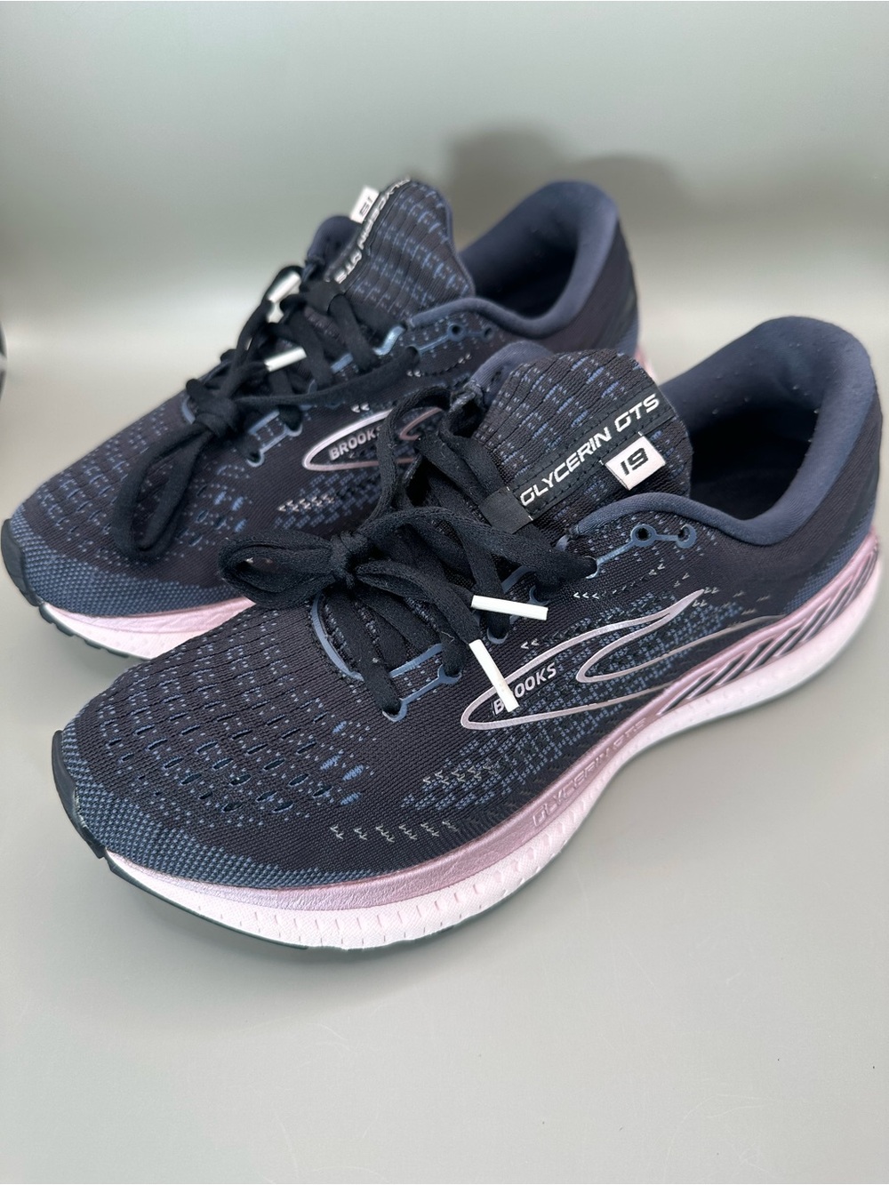 Brooks Women’s Glycerin GTS 19 - Black & Light Pink
